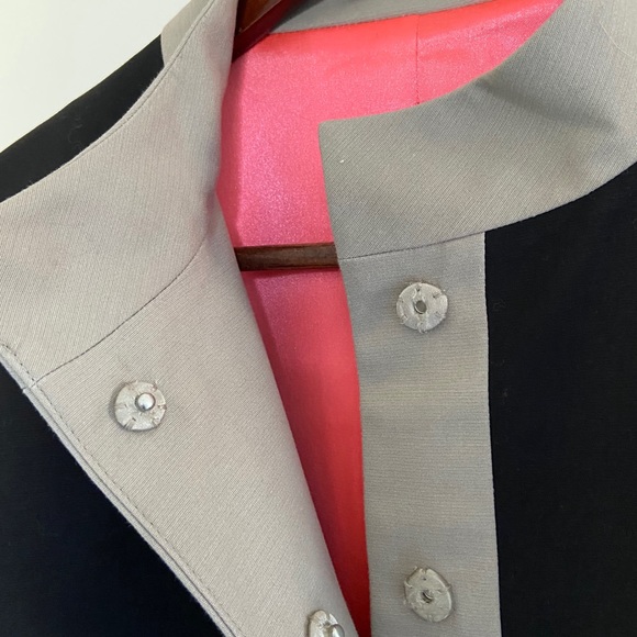 Tahari Blazer - Picture 4 of 7